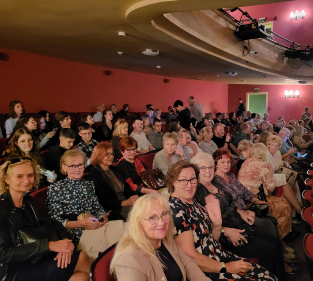 Zdjęcia z wyjazdu do teatru.