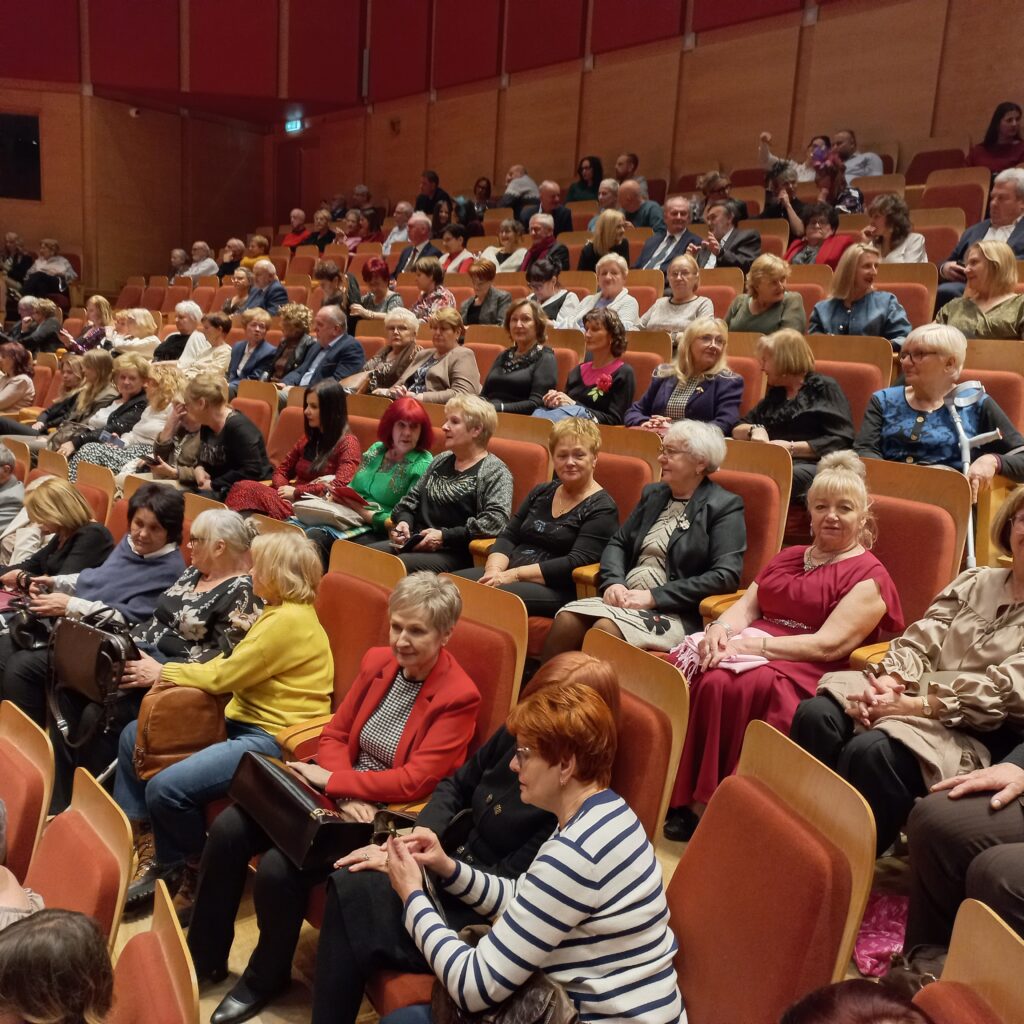 Wyjazd Seniorów do Filharmonii Bałtyckiej